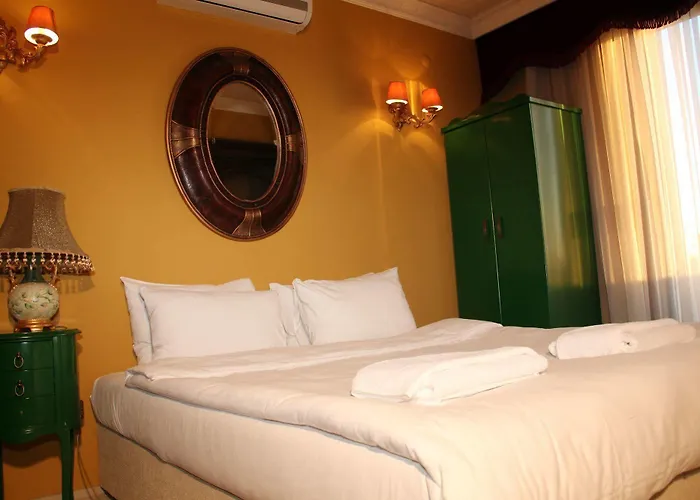 מלון Teddy אלאקאטי